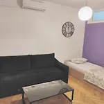 Apartment Mm Split